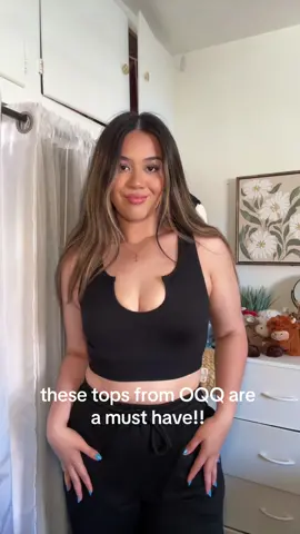 these tops are so flattering!!! @OQQ 🤍🤍 #TikTokShop #fyp #fashiontiktok #nuetrals #oqq #oqqfashion #oqqfitness #gymclothes #basics 