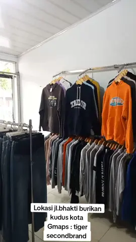 ready boskuu #fyp #foryou #foryoupage #fy #fypシ゚viral #fypage #fyppppppppppppppppppppppp #fypp #thrift #thrifting #hoodie #hoodiethrift #thriftkudus #thriftingkudus #kudus #kuduspride #kudus24jam #kuduskotakretek #kudusviral #explorekudus 