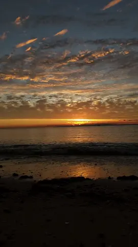 2 minute video of sunrise 🌞 #57blakephotography #sunriselovers #sunrise #sunrisevideo #beach #support #follow #foryoupage #loveyou #lovestory #lover 