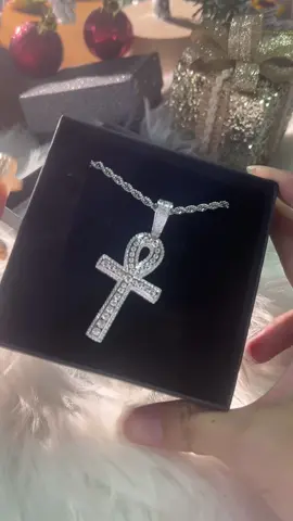 #giftideas #tiktoksummersale #gift #jewelry #necklance #tennisnecklace #tennischain #fashion #cross #ankncross #hiphopchain #icedout #fpy #fpyシ #tiktok #metfine 