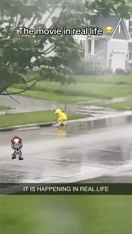 I would have ran outside and grabbed Georgie.       #pennywise #pennywisethedancingclown. #gerogie #ITMovie #it  #explore #trend #viralvideos #newpost #toptrending #challenges #toptrend #duet #toptrending🔥 #toptrendingvideo #top_trending #innovation