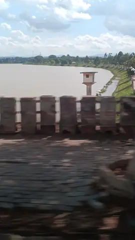 Cầu Đăk Bla Kon Tum nè 