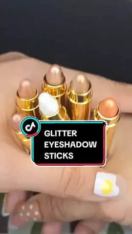 KOREAN LOOK RM2? Product Name: Double End Glitter Eyeshadow Sticks ✨About the product: waterproof, longlasting, mate and super easy to wear!  ✍🏻 How to use it: apply normaly as eyeshadow.. 📌 Pros / Cons: colour may be slidely diff due to lighting..  🗣 Suggestions: must have eyeshadow so easy for daily use.. AND ITS SO CHEAP.. BELO W RM2 LADIESSS...    #CheapButGood #WeeklyChallenge #MyGlowUp #makeupforbeginners #makeupkorea #makeupideas #koreanlook 