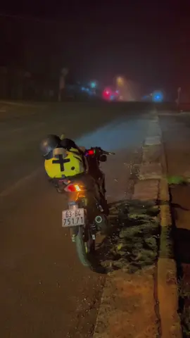 #CapCut úp nót video còn sót lại đi xe zin nên bị bỏ lại 🥲 #touring #touring24h #xh #satriaf150 #satria150fi_độ_kiểng #dalat 