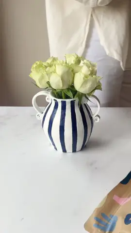 We’re here to tell you that YOU could make your dream vase 🥹💕🙌 #airdryclay #diyproject #diycraft #potterytiktok #giftideas #DIY #clay #clayart 
