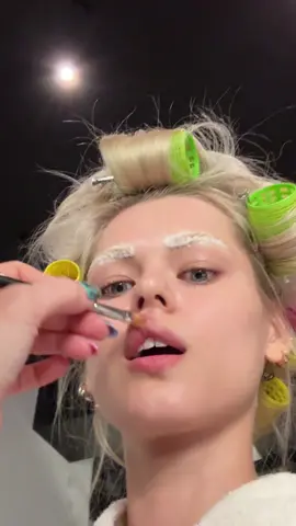 lets all manifest CHANEL make up campaign for me plz plsssssssss #fyppppppppppppppppppppppp 