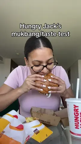 Let’s try Hungry Jack’s 🤠 #foryou #fyp #melmovestoaus #mukbang #tastetest 