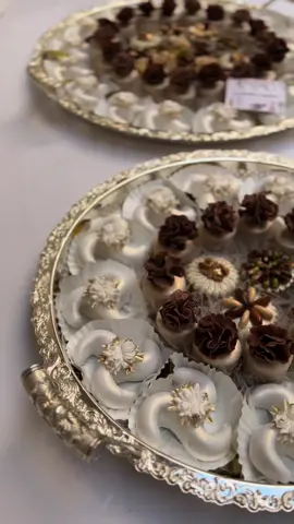 🇩🇿 سنيات عروستي مشاء الله عليهم   #حلويات_جزائرية  #حلوياتي  #حلوياتاعراس  #عرايش_جزائرية #مشكلة_جزائرية🇩🇿  