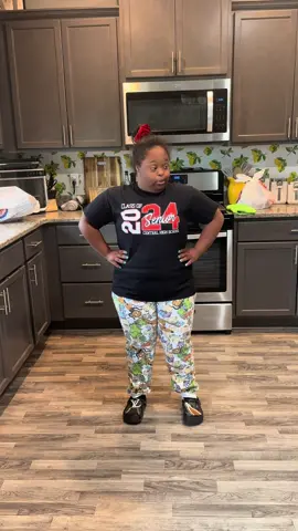 When you always have something going on 😊 #ninasimoneray 💛💙 #fyp #explore #boss 