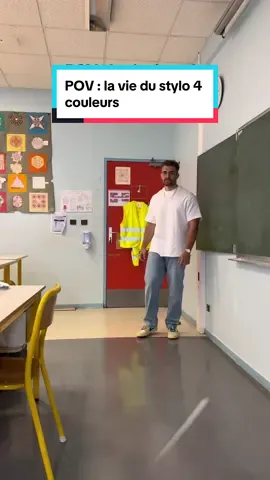 Toute une histoire le 4 couleurs ! 😂  #prof #professeur #eleve #lycee #college #pourtoi #humour #fyp #fun #eleves #maths 