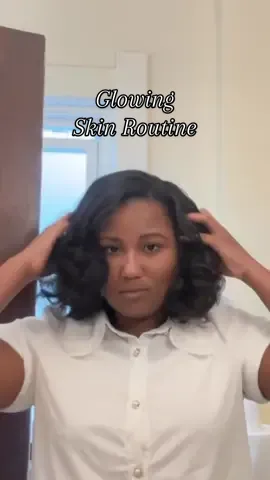 Watch my step-by-step routine for that perfect hydration boost! From cranky mornings to glowing skin ✨ Let me know if you’ve tried Moisture Surge before. @Clinique #MorningRoutine #HydratedSkin #glowingskin #skincaregoals #30daysofreeltones