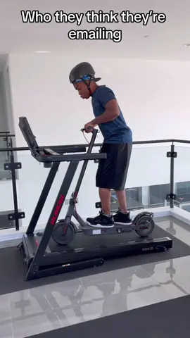 I do it all #sexyred #whotheythinktheyreemailing #funny #htx