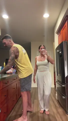 6’5, blue eyes & loves cleaning makes me a winner #fyp #viral #husband #husbandwife #married #marriedlife #marriagegoals #marriagehumor #couple #couplegoals #couplecomedy #momanddad 