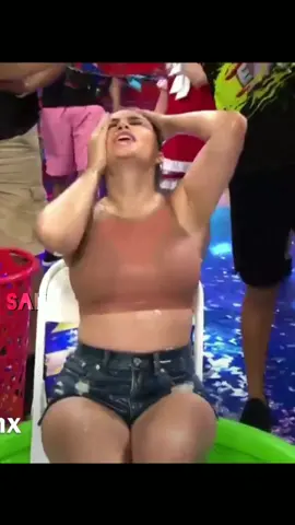 Liz Elizondo mojada #lizelizondo #tiktokoficial #parativiral #cuerpazo #bellezalatina 