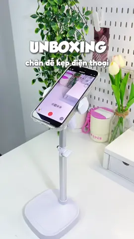 Kiếm được em chân đế kẹp điện thoại siu ưng , ai tập tành quay video , thì tậu em này ổn áp phết 😍👏🏻 #chandekepdienthoai #decor #chanquaydienthoai #chanquay #chankepdienthoai #chanquayvideo #review #unboxing #Vlog #viral #muataitiktok #thaothichriviu #xh  #foryou #xuhuong #trending #fyp 