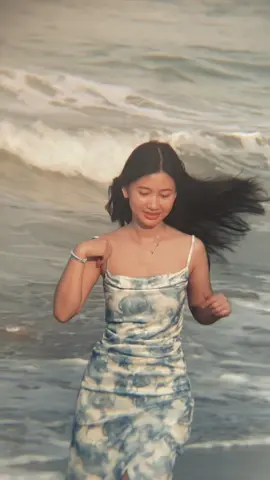 bosen bosen deh lo post vid pantai ga abis abis cm ganti lagu😭 vid by pacarku yang tampan dan pemberani @Rapoy #apexel18xzoom #pantai 