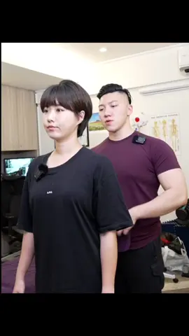 #摩根老師 #摩根老師美式整復  #整復教學 #整復大師班  #整骨教學 #正骨教學  ❒ 落枕、胸悶、腰痠背痛、關節歪斜、運動傷害 ❒ 筋膜放鬆、關節活動度提升、日常保健 #整復 #整復推拿 #整復師  #整骨 #正骨 #放鬆 #關節放鬆 #關節炎 #關節痛  #關節退化 #關節疼痛 #關節健康  #脊椎 #脊椎側彎 #脊椎損傷 #脊椎放鬆 #脊椎がオパールになる頃 #脊椎がオパールになる頃グッズ  #整体院 #chiro #chiropracticadjustment #chiropracticcare #chiro  𓋼完全預約制 𓋼Line預約系統 骨頭是人體的支撐結構之一， 維持骨骼健康，對於維持身體的 整體功能和結構至關重要⭐️ —  經 營 顧 客 的 健 康  — 摩根老師 @dr.morgan_chiro ❍ 台北市士林區通河街50號1樓 ❍ 預約𝐋𝐢𝐧𝐞｜@wop1480s