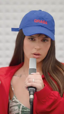 Ya disponible el Gallery de @Nathy Peluso ‘Menina’ #nathypeluso #grasa #gallery #gallerysessions 