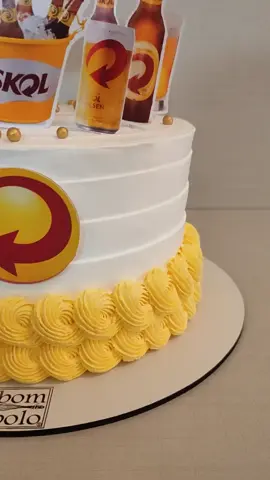 Curso online disponível no link do perfil ❤️  #confeitaria #cakedesign #bolopersonalizado #cerveja #skol #cakeart #cakedecorating #bolos #fyp 