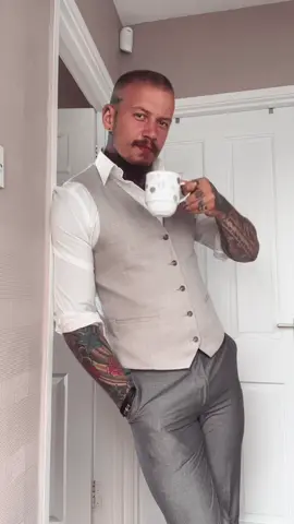 You’re still getting ready? We’re going to be late 😜 #fyp #fy #fypage #foryou #foryoupage #tattoo #tattoos #country #countryboy #countrymusic #lukecombs #suit #BookTok #necklace #worship #worshipmusic 