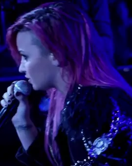 Demi Lovato - Neon Lights (Live) #foryou #fyp #foryoupage #fypシ #demilovato #sorrynotsorry #trending #trend #tendencia #viral #tiktok #viralvideo 