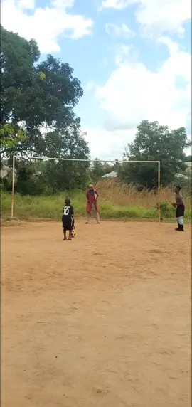 DESIRE OF LOVE 😆😄😆😄😆😄👍👍 #football #trending #viral #comedy #america @Messi  #skills #india #zerobrainer0 #shorts #fyp #ronaldo #cristianoronaldo #messi #goat #football #nigeriatiktok #tanzaniatiktok #skills 