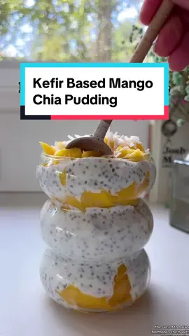 Gut health 🤝 hormone health! This kefir based chia seed pudding is loaded with probiotics and protein, making it the perfect breakfast for the ovulatory phase.  Ovulatory Phase: lasts around 3 days and starts around day 14 of the menstrual cycle. Ovulatory Phase: ✨What’s going on in your body? Estrogen and testosterone are peaking! You’re feeling good, confident, and energized. ✨What foods should you focus on during this phase? You want to eat foods with antioxidants and get your omega 3 fatty acids. This is also the time for raw fruits and veggies - the high fiber content will help flush estrogen from the body and calm anxiety. ✨What micronutrients does your body need? - Fiber to help flush out excess estrogen - omega 3s promote ovulation and aid fertility - antioxidants to help the liver metabolize excess estrogen - zinc to help get the body ready for progesterone production ✨What foods in this recipe are good for the ovulatory phase? Mango, chia, kefir #cyclesyncing #hormonebalance #ovulatoryphasefoods #ovulatoryphaserecipe #pcosdiet #guthealth #pcos 
