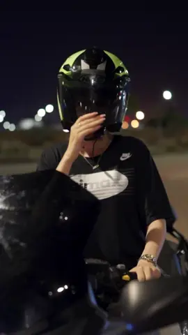 🤍🏍️#tik_tok #bikergirl#bikelife #tmax530 #limitededition #hjchelmet #الشعب_الصيني_ماله_حل😂😂 #tunisia 