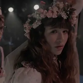 angel🪽 / i LOVE how she’s extremely beautiful in this scene #malinaweissmanedit #aseriesofunfortunateevents #bdelaires #fyp 