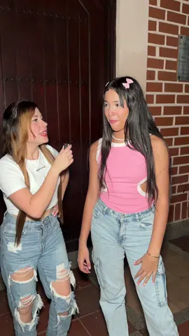 Y tu qué team eres? 😳 @LasGemelasDelfree 🦋 