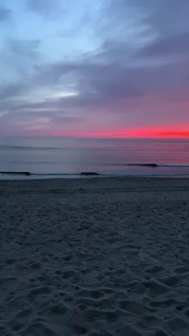 O por do sol mais bonito é aqui 📍Praia de Moledo | Caminba  #moledo #praiademoledo #caminha  #praiademoledocaminha #portugal #minho #foryou #foryoupage #fy #sunset #sunsetlover #sunsetchaser #pordosol #puestadesol 