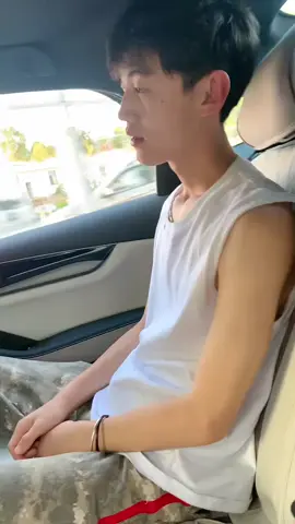 #中国 #帅哥 #🇲🇲#🌈 帅哥哦还是个小可爱呢