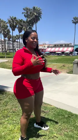 Practicing my moves on venice beach lol