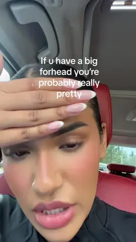Idk if this translates well but  #bigforhead #smallforhead #bighead #widowspeak #hairline #recedinghairline #pretty #prettygirl #prettygirls #serve #servingface 