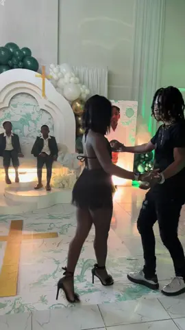 I had to do it!! @DJ incredible @🇭🇹👸🏽 HaitianQueen👸🏽🇭🇹  #kompa #konpa #gouyad #fyp #gouyadsougouyad🙊💯 #dance 