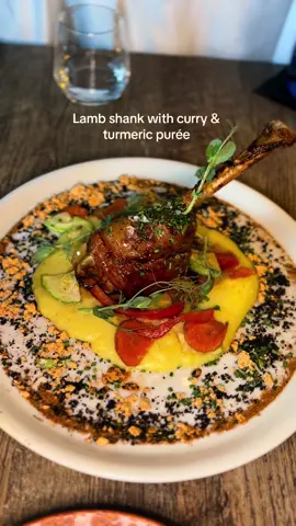 Experience Zoco! 🌟 From the warm welcome to the Arabic-themed decor, everything was perfect. The beef and mango curry bao buns were delightful. The Chicken Shakshuka was full of flavor, and the lamb shank with curry & turmeric purée was exquisite. The slow-cooked Beef Tanjia, served tableside with bone marrow, was a standout. For dessert, we enjoyed Zoco’s Arabic cake and the incredible baklava cheesecake with its pistachio base.  #ZocoExperience #TenerifeEats #GourmetJourney #ArabicCuisine #invite #southtenerife #loscristianos #teneriferestaurants #gifted #tenerifefoodie #foodblogger #Foodie #arabic #arab #lamb #tanjia #tenerife #WhereToEat #datenightideas #tenerifehotspots #hotspots