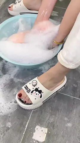 dép Lê nữ  mẫu mới  #deple #deplenuhot #depnu #depnuthoitrang #depnuxinh #depnuhottrend #xuhuong #xuhuongtiktok 