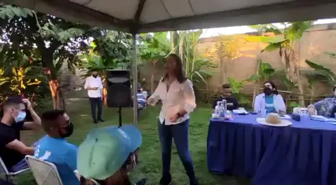 📌Hablemos sobre el liderazgo que requiere el país. ¡Vamos a medirnos en una gran elección popular y elijamos el nuevo liderazgo opositor que nos represente! Pero, ¿vamos a elegir entre los mismos de siempre? Absolutamente NO. 🇻🇪Es la hora del ciudadano. Escucha a @mariacorinamachado sobre la labor del líder en Venezuela hoy.  TBT LA LABOR DE UN LIDER EN VZLA 🇻🇪  #liderazgo #libertad #venezuela #guarico  #mariacorina #mariacorinamachado #hastaelfinal 