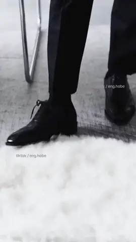 🖤 . #تصويري_تصميمي #تصميمي #فلاتر #تصميم_فيديوهات🎶🎤🎬 #مصمم #ترند #تسجيل_دخول #شخصية #فخامة #واتباد_عراقي #viral #fyp #foryou 