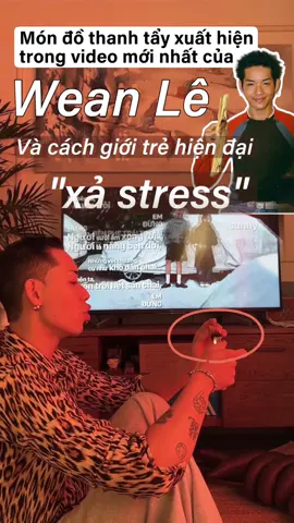 Thanh tẩy theo cách của rapper Wean Lê và Wxrdie - Check ngay 1 món đồ thanh tẩy mà Wean Lê và Wxrdie đều yêu thích 😍 Không chỉ các sao hạng A, người nổi tiếng, các blogger, rapper trên thế giới và trong nước, gần đây nhất là Wxrdie, Wean Lê,… cũng đều ưa chuộng Palo Santo (Gỗ Trắc Xanh). Bạn thường sử dụng liệu pháp mùi hương khi đi làm hay khi có thành tích?  Hoa, lá, quả, gỗ và các bộ phận khác của cây có chứa các phân tử thơm. Các phân tử thơm khác nhau có thể gây ra các phản ứng si.nh lý và tâm lý khác nhau trong cơ thể con người.  Khi que hương liệu thực vật (thanh gỗ Palo) cháy, nó tỏa ra mùi thơm ngọt ngào của gỗ🪵 và hương cam quýt🍊. Hương thơm tự nhiên có thể cải thiện chất lượng giấc ngủ, giúp bạn thư giãn tâm trạng và giảm căng thẳng.  🌷Cũng có nghiên cứu cho thấy việc ở trong môi trường thơm, đẹp và sạch sẽ trong thời gian dài có thể làm giảm gánh nặng cho tim và tăng độ nhạy của khứu giác, thính giác và suy nghĩ.  🧘🏼‍♀️Ngày càng có nhiều người dành thời gian rảnh rỗi của mình để tập yoga, thiền chánh niệm, v.v.. Đốt một thanh gỗ có thể giúp bạn vào trạng thái tốt hơn và đạt được hiệu quả thư giãn và làm dịu tốt hơn. Nó cũng giúp tập trung và nâng cao môi trường sống 🏡 Đây cũng là cách để giới trẻ hiện đại xả stress 😌🌿 #xothomthanhtay #LearnOnTikTok #relax #chualanh #healing #xuhuongtiktok #fyp #fypシ #fypviral #manifest #healthylifestyle #tips #tríchdẫn #tríchdẫnhay #trichdanhay #nangluong #nangluongtichcuc #tichcuc #phattrienbanthan #healing #xuhuong #biquyetthanhcong #palo #palosanto #palosantowood #wean #weanle #wxrdie #CapCut 