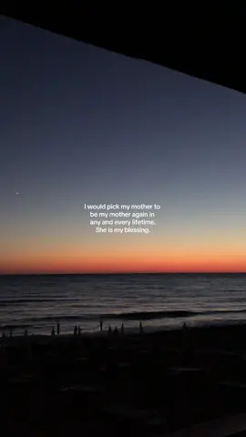 I love you mom! 🤍 #momlove #ilovemymom #motherlove #foreverbaby #blessing #momquotes #motherquotes #zitate #sprüche #quoteoftheday #goviral #tiktokviral #sunset #orangesky 