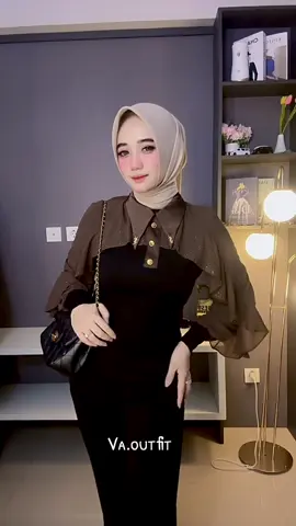 SOLD Ya……💃💃 kalo keranjang udah g ada #vaoutfit #blouseoutfit #promoguncang66 #kemejakorean #atasanwanita #blousewanita 