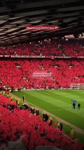 #manchesterunited #manchesterunitedfans #machester #oldtrafford #reddevils #PremierLeague #footballfans #ultras #hooligans #tifosi #manutd #manu #takemehomeunitedroad 