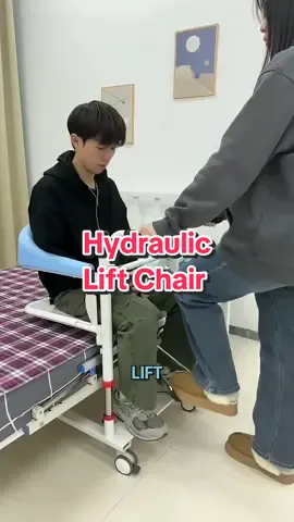 Genius Hydraulic Lifting Chair This genius hydraulic lift nursing chair is designed to help elderly people and people with reduced mobility to use the toilet and shower. Credits: @ Hydraulicliftingcaremachine / YT #Tech #technology #engineering #innovative #fyp 