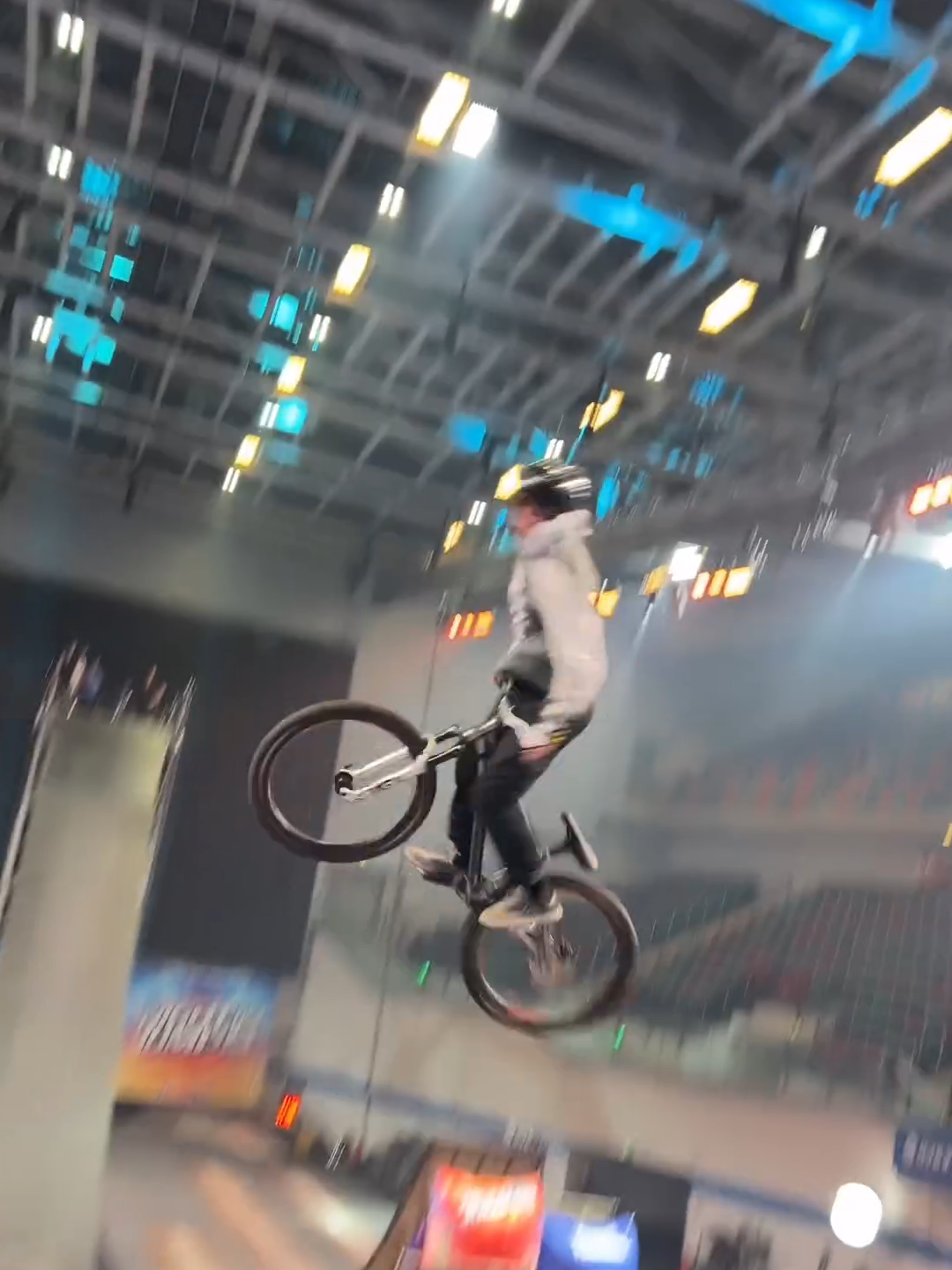 This should be illegal 😳 (IG🎥: @alejandrobonafe) #Unreel #Extreme #MTB #Stunt #Athlete