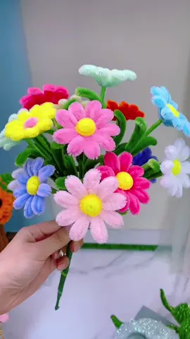 #inspirasi #pipecleanerflowerstutorial #tutorial #handmade #DIY #diycraft #kerajinantangan #jualkawatbulumercy #pipecleaners #kreasibungaakrilik  #manikmanik #kreasibungasegar #tutorialbungaakrilik Buat inspirasi yaa mom, Kreasi kawat bulu mercy Untuk kawat bulu mercy saya jual yaa gaess 16.000/50 biji Yg mau harga grosir jg bisa...  Pengiriman wates kediri