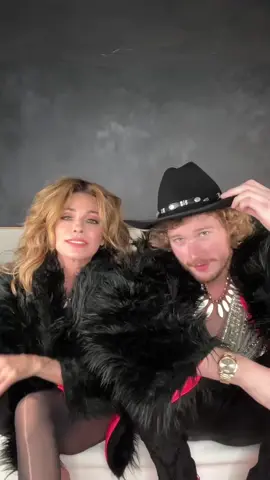 “White Claw” is served 🤠 Choose your flavour at the link in bio! @Yung Gravy 🍯 