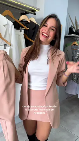 NUEVOS INGRESOS EN LAS OLIVIAS 💖✨ Blazer Atenas + Short Pollera Giverny + Sastrero Paris Cavalli 🤍 CALIDAD PREMIUM || Envios a todo el pais 🇦🇷 WWW.LASOLIVIAS.COM ✨ #sastreria #emprender #blazer #fabricantesdesastreria #blazerstyle #pantalonsastrero #fabricantes #emprender #emprendedoras #argentina #parati 