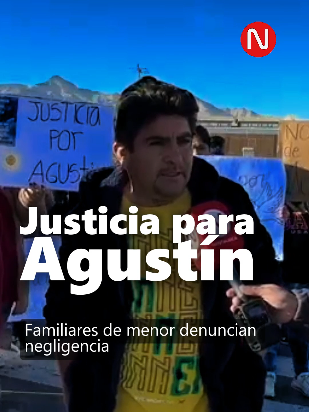 Familiares y amigos se tomaron puente en Paipote, reclamando negligencia médica que le costó la vida a niño de 11 años #Paipote #JusticiaParaElNiño #NegligenciaMédica #reclamociudadano  #DerechosHumanos #ProtestaPacífica #SaludDigna #ComunidadUnida #justiciaparaagustin