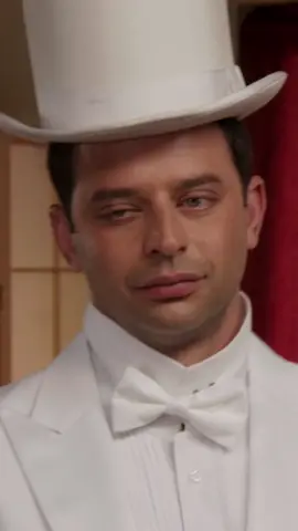 Replying to @A blob fish. Bet Genie could help him change that ringtone. #KrollShow #NickKroll #CaseyWilson 